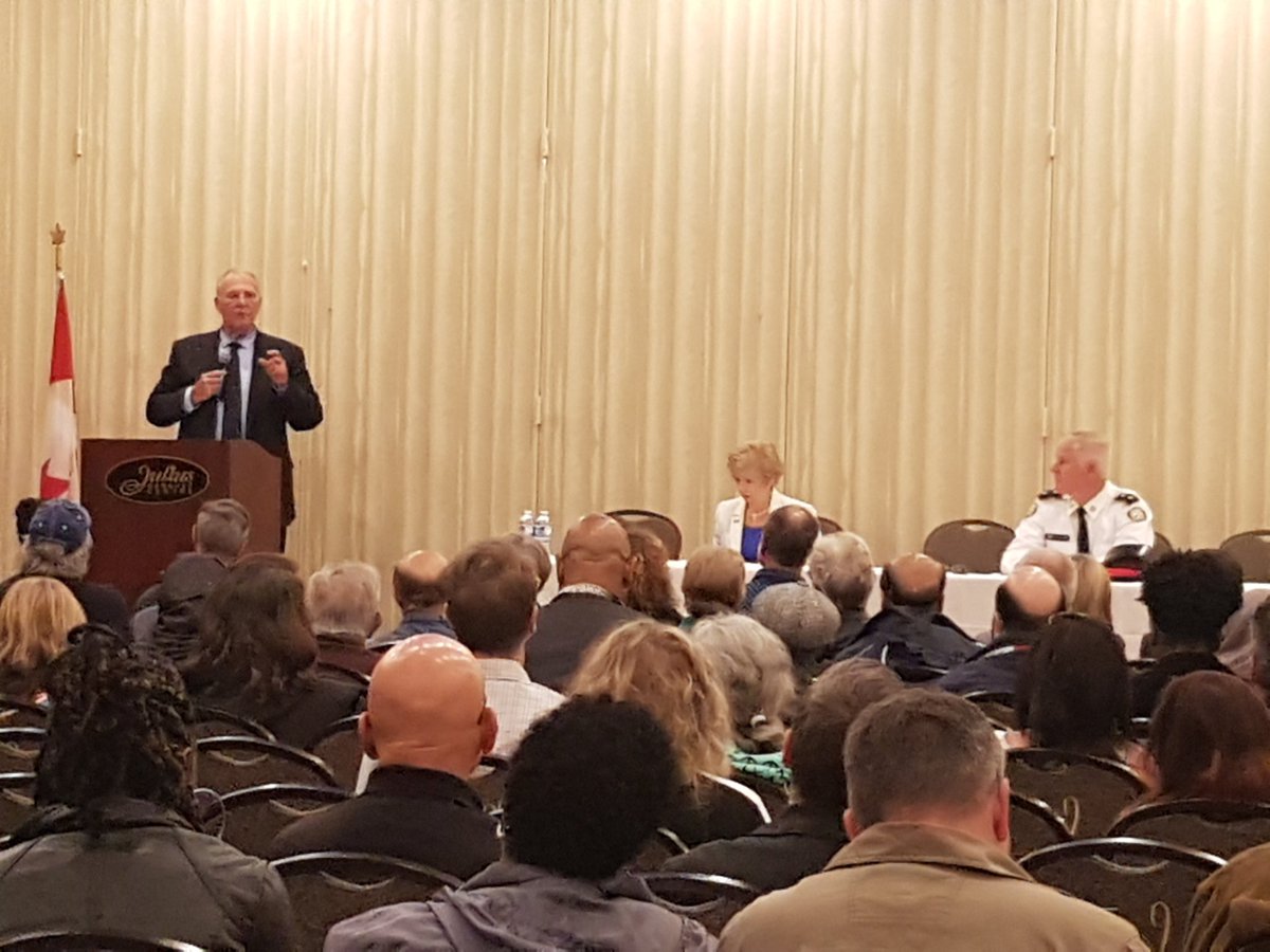 CPO31Div's tweet photo. Minister Bill Blair talks about Community Safety and gun violence at the Town Hall... https://t.co/ovZWTkK1oI