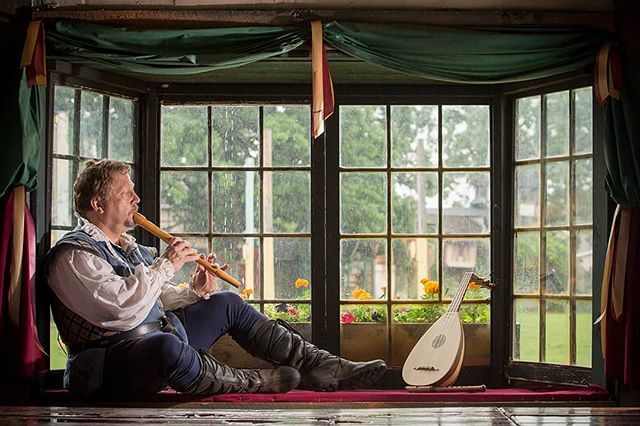 awurdock's tweet photo. "The Composer" took third place in the TCPPA Ren Fest Model Shootout photo contest ☺️ #tcppa #renfest2018 #renfest #amywurdockphotography #musicphoto #musicphotography #photographyisart https://t.co/kXVAC0sWJ4 https://t.co/gQCsMNDWXp