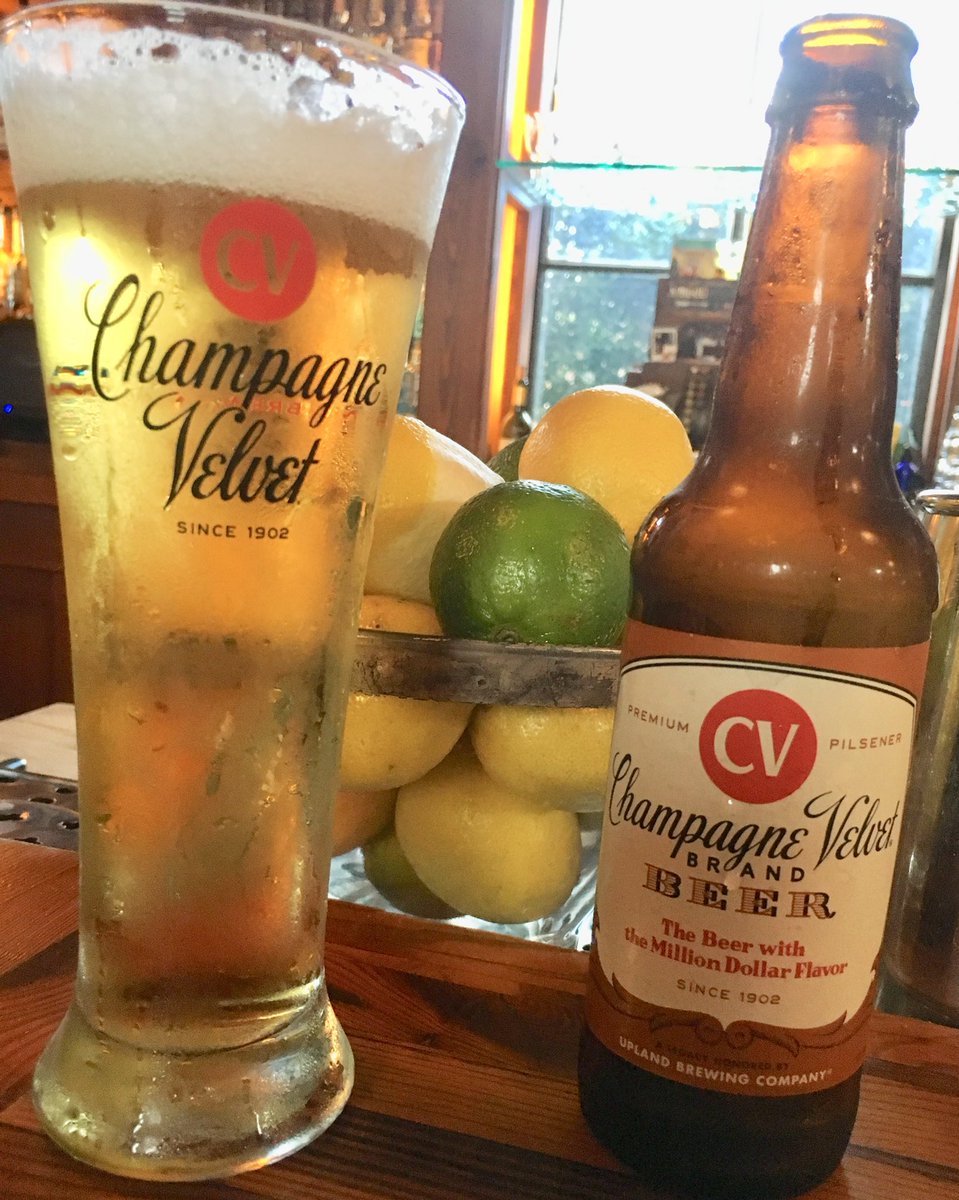 craft_beer_Ash's tweet photo. Thanks for the goodness @UplandBrewCo #champagnevelvet 🍻 #cheers #drinkcraftbeer @kimballhousebar https://t.co/wgivMKwu4c