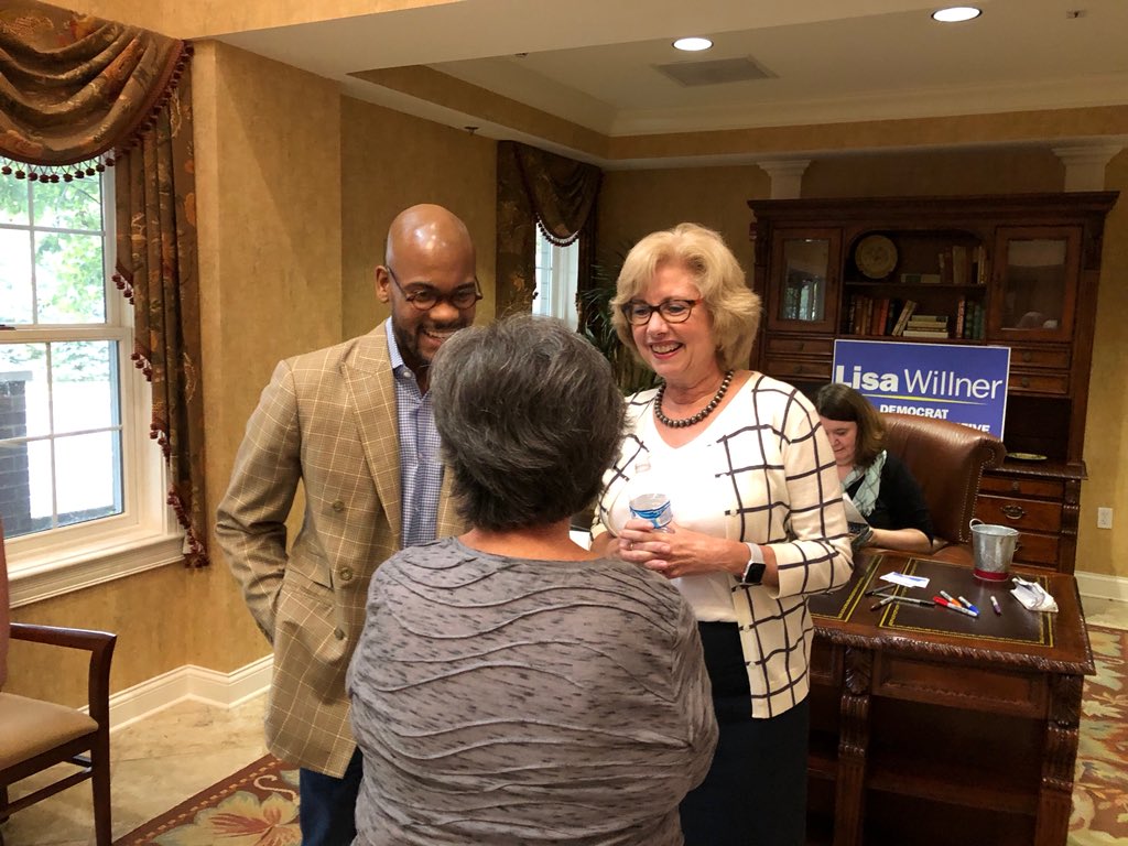 I met some wonderful people this evening out supporting Lisa Willner for State Rep. Lisa will be an amazing legislator I’m proud to have her endorsement for my school board race.