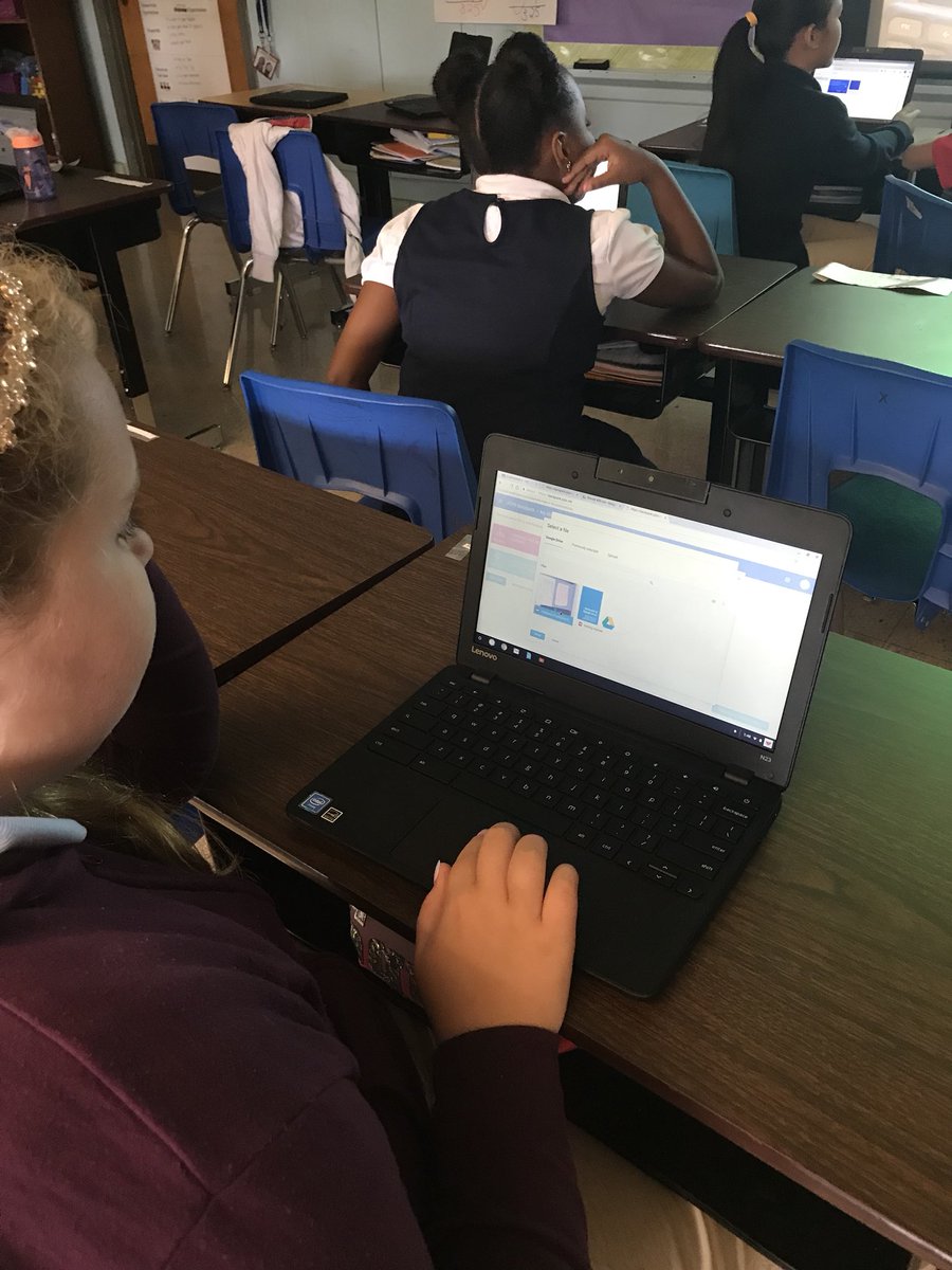 Check out these fourth graders not only logging into their backpacks, but also adding their very first artifact! Great things are happening at Rutherford! 🐏 🎒 💻 #preparedandresilientlearners #zone1derful @JCPSAsstSuptES1 @kids_inspire @ChristineDeely @JCPSSuper @JCPSBackpack