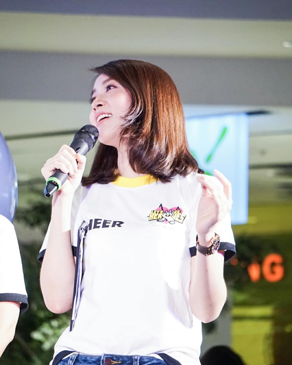 toeycheertoget's tweet photo. สดใสทั้งงาน แค่มีพิธีกรชื่อ ฑิฆัมพร 💙
#cheerny
#CheerNy14
#เชียร์ฑิฆัมพร
#ricohprinter #ricohri100 #tshirtprinting #letsbeheroesfoundation
#เต้ยเชียร์ https://t.co/p31t0aoo14