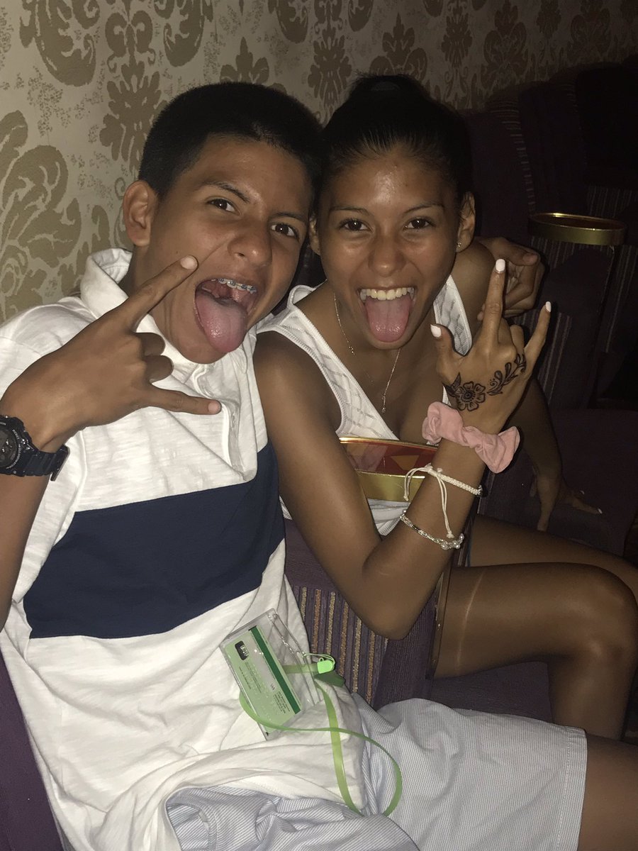 daniaisabel01's tweet photo. dis ma bruva and it's his birfday today !! ❤️❤️ https://t.co/xRWtgatQvt
