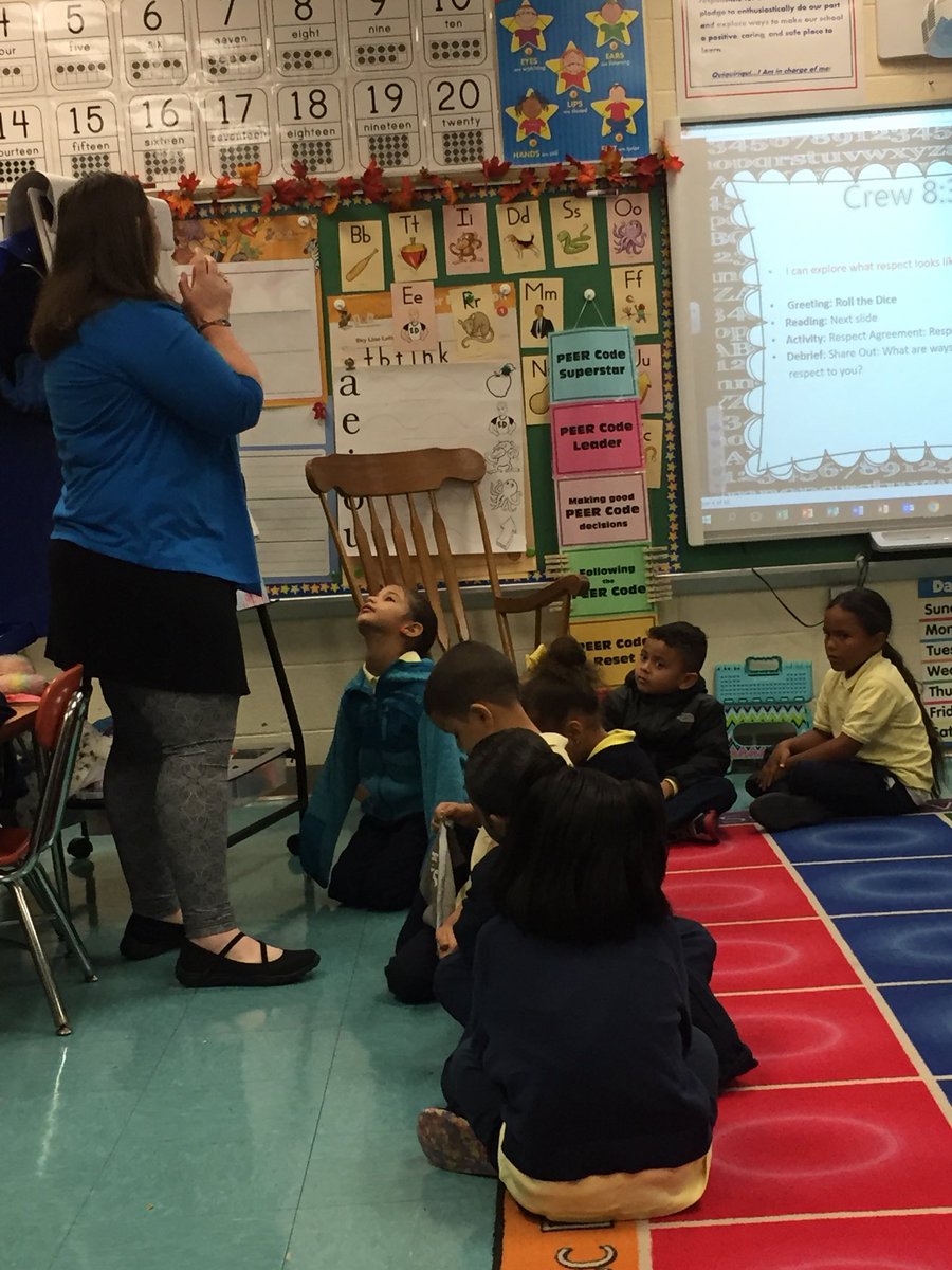 EzzieFigueroa's tweet photo. Respect agreements getting formulated in 1st grade during CREW. Today’s focus was how can the teacher show you respect...... powerful. All students should be respected and valued. #RespectAgreements #Sanchez2018 #TheirVoicesMatter💜 https://t.co/RqZTz4RyQY