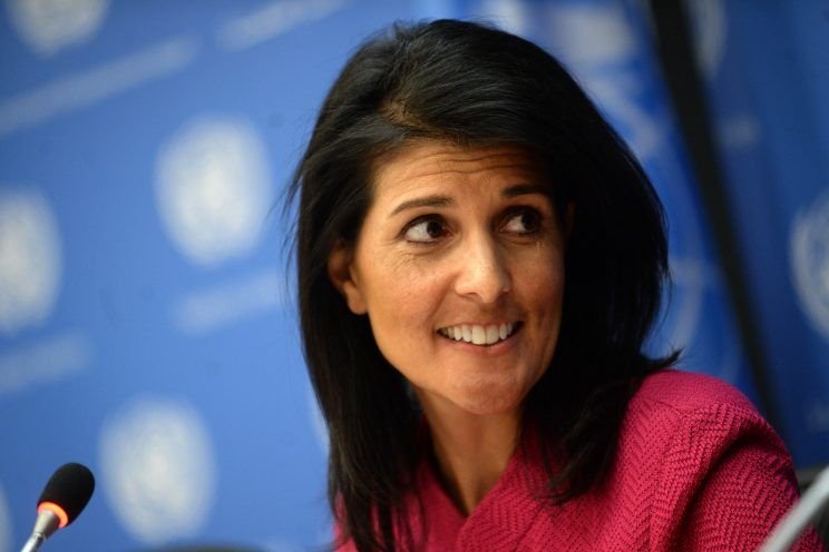 LaPatrona1986's tweet photo. Nikki Haley o es o se hace,no sabes cual es el país mas productor de drogas? y cual es e mayor consumidor? 
#VenteEnLaCalle
Grupo de Lima 
Amnistía Internacional https://t.co/JmXCsdXRMw