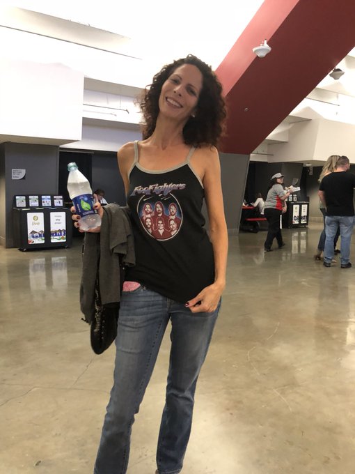 @ Foo Fighters Portland OR https://t.co/7qS9jEziIH<a href="/tag/nakedandafraid"class="tags"><span>#nakedandafraid</span></a><a href="/tag/stacie"class="tags"><span>#stacie</span></a><a href="/tag/wifecrazy"class="tags"><span>#wifecrazy</span></a>