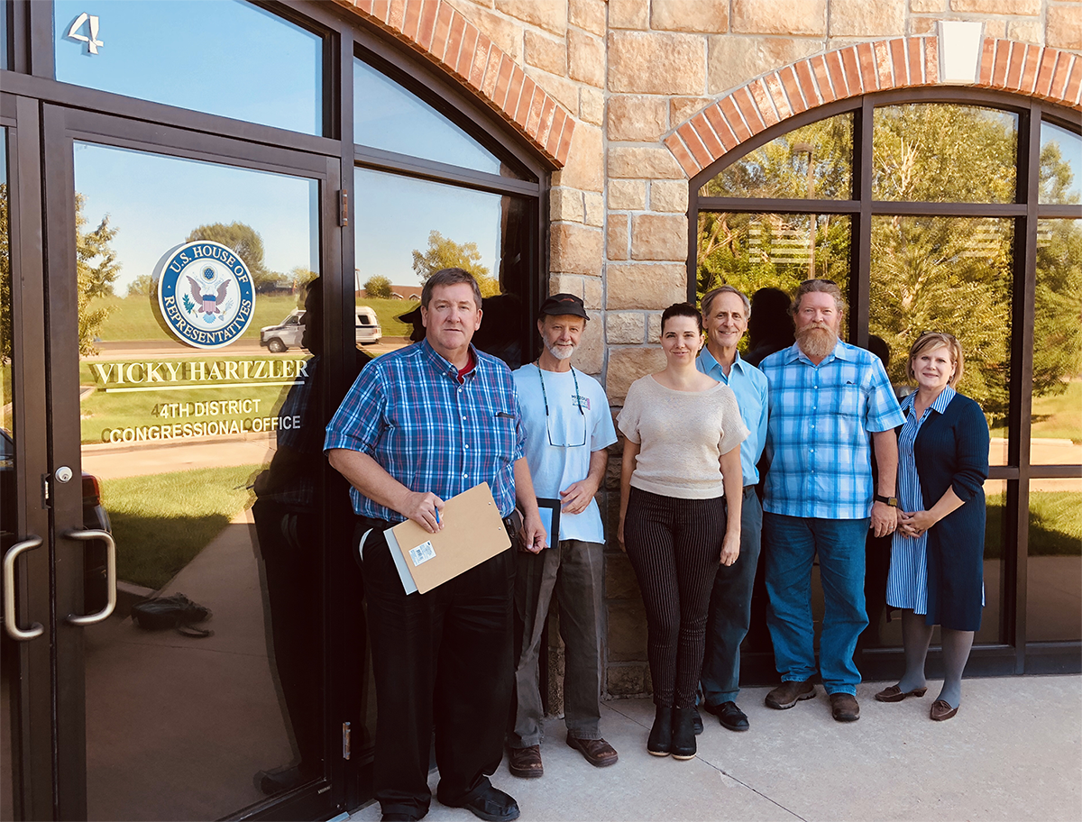 demandprogress's tweet photo. These internet heroes in Columbia, MO are demanding @RepHartzler do what's right by siding w/ her constituents, not Big Cable, and signing the CRA discharge to fully restore #NetNeturality rules crucial to small businesses, public safety, vets & all who depend on an open internet https://t.co/oMO3rrfMSa