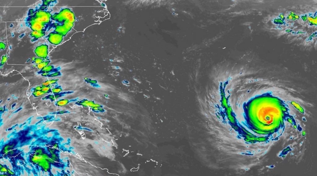 iCyclone's tweet photo. About to land in ATL. Then driving overnight to Wilmington—my starting point. Then crashing for a few hours. Then guzzling coffee and obsessing over computer models. Etc. #FLORENCE https://t.co/74jXY5Igzf