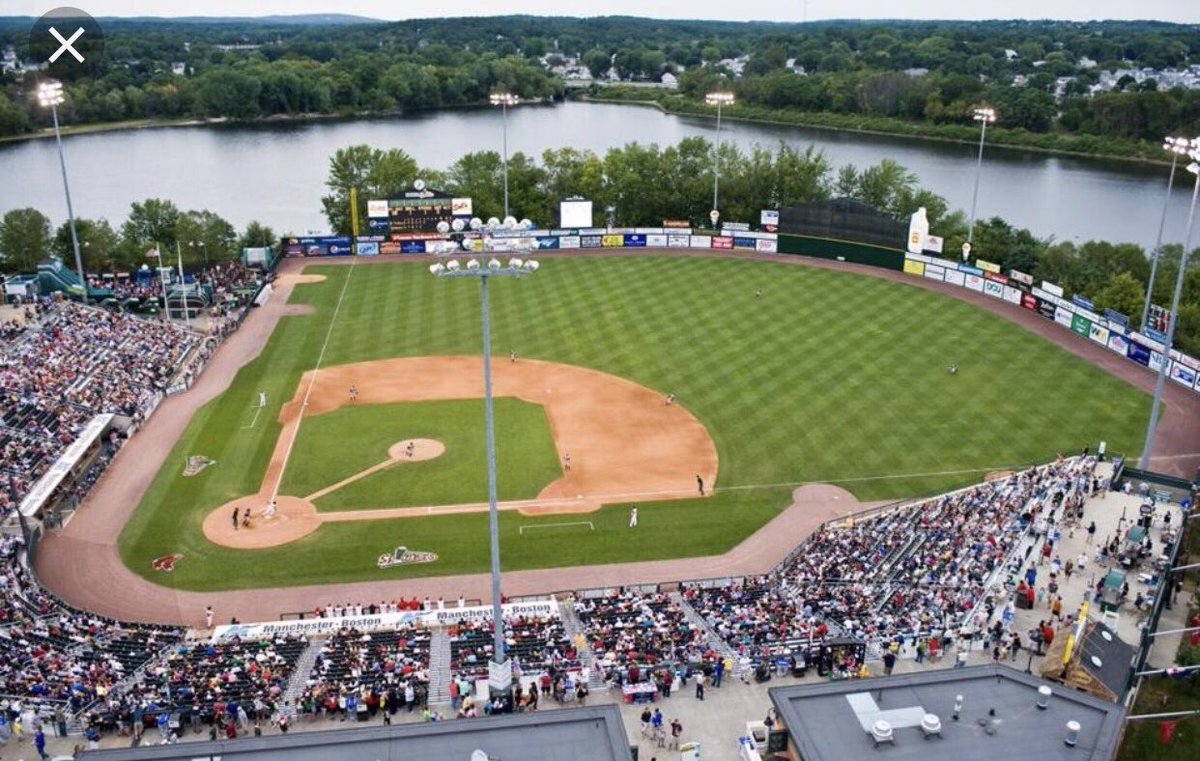 reedparson10's tweet photo. Very excited to announce my commitment to UMASS Lowell! Thank you to everyone who has helped me get here! #riverhawks @3riverhawk @BPCookie12 https://t.co/vg6AQFAWx3