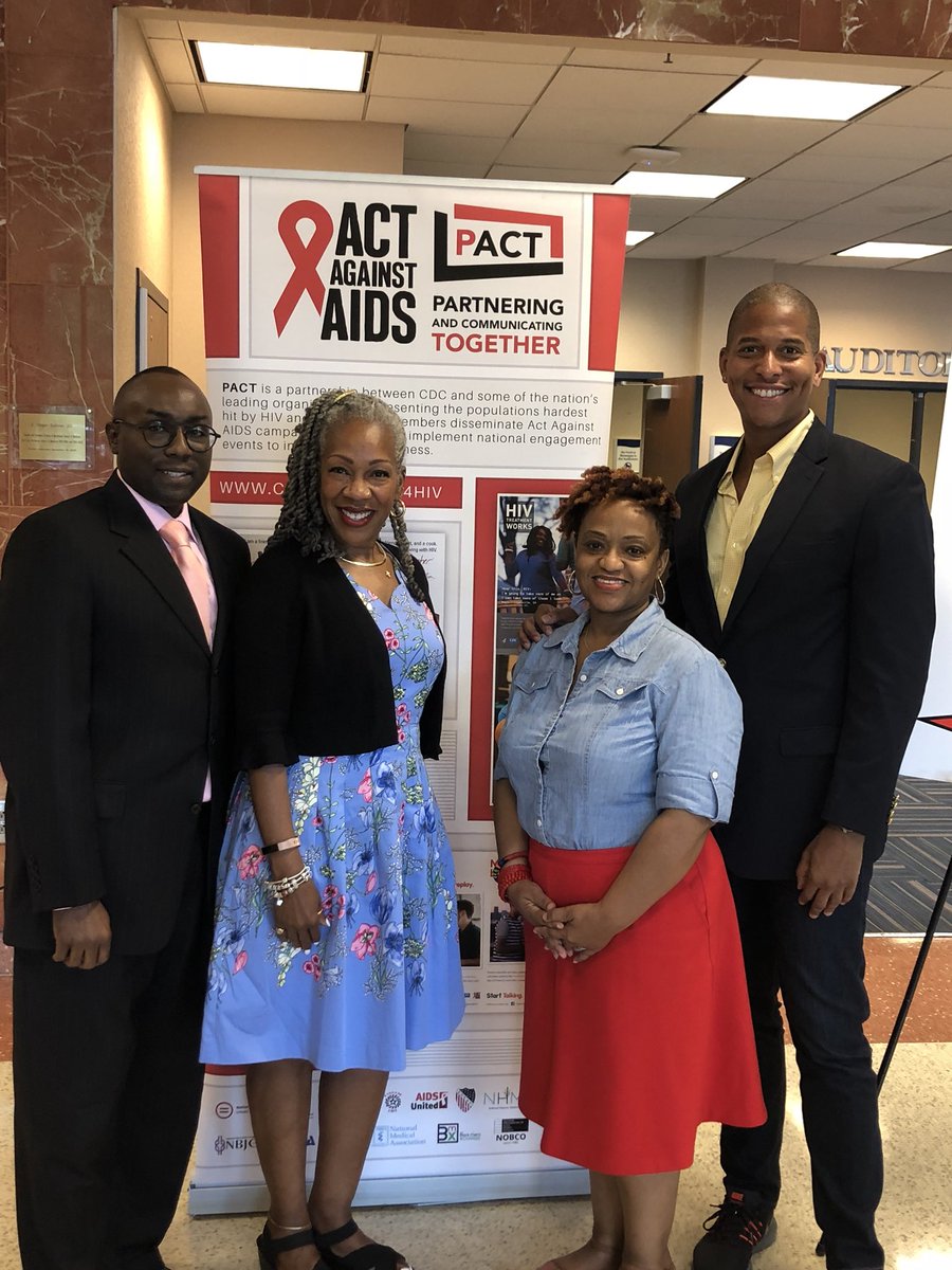 CVatMSM's tweet photo. Community Voices would like to thank the panelist and participants who attended today’s screening of 90 days the film! #MSMhealthequity #DoingItMyWay #HIVTreatmentWorks https://t.co/w7ihDsB8h4