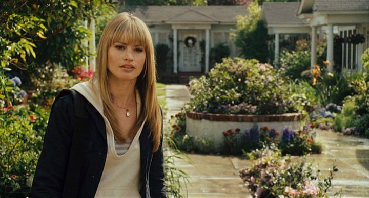 Cameron Richardson was born on this day 39 years ago. Happy Birthday! What\s the movie? 5 min to answer! 