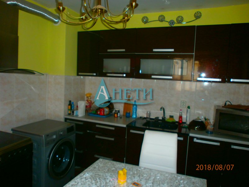 aneti_bg's tweet image. Обзаведен просторен двустаен апартамент 85 м2 в кв. Лозенец, до метростанция Д.Баучер. Цена € 120000. Тел. 0879442766, 0898771725, aneti.bg, e-mail: info@aneti.net