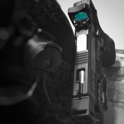 CPCustomGuns's tweet photo. #NewProfilePic https://t.co/SleeVnBR8U