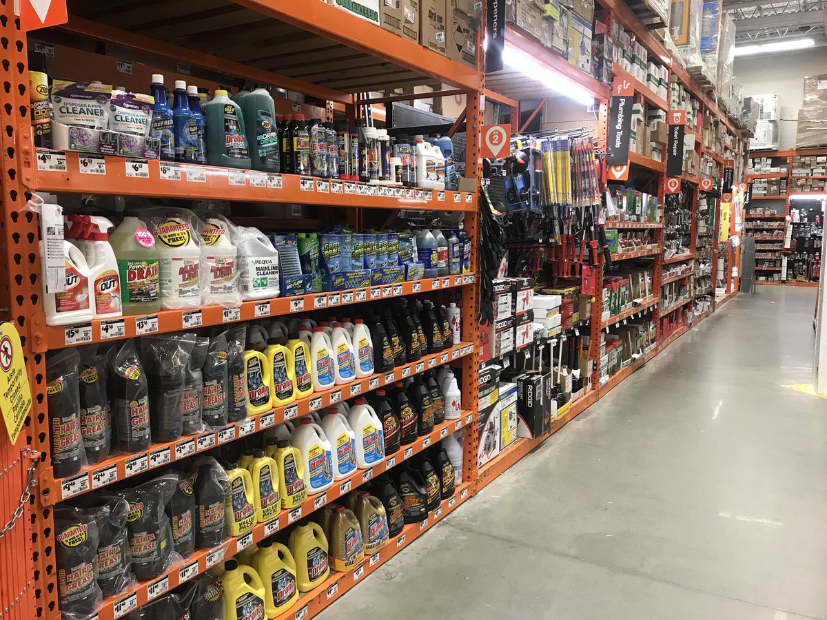 HomeMasm's tweet image. Herb and Juan took the plunge for the #perfectaislechallenge @RestonHD4641 @chartleyTHD @PaulDeveno @MCKNIGHTEAGLES @thd278 @TrubaTHD