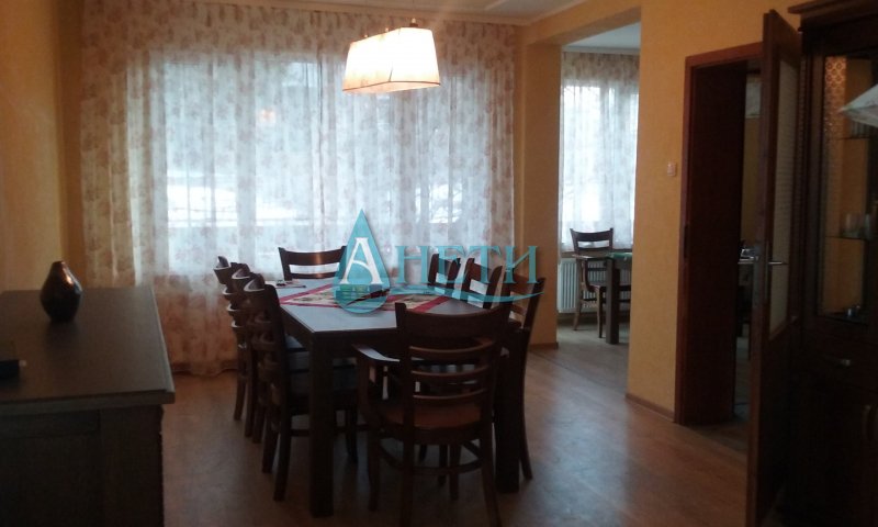 aneti_bg's tweet image. ОТЛИЧЕН ИМОТ! Къща 200 м2 в с. Драгичево, двор 1000 м2, стилно обзаведена. Цена € 115 000. НА 20 КМ ОТ ЦЕНТЪРА НА СОФИЯ! Къщата е след основен ремонт, стилно обзаведена. Тел. 0879442766, aneti.bg, e-mail: info@aneti.net