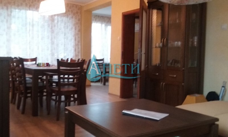 aneti_bg's tweet image. ОТЛИЧЕН ИМОТ! Къща 200 м2 в с. Драгичево, двор 1000 м2, стилно обзаведена. Цена € 115 000. НА 20 КМ ОТ ЦЕНТЪРА НА СОФИЯ! Къщата е след основен ремонт, стилно обзаведена. Тел. 0879442766, aneti.bg, e-mail: info@aneti.net