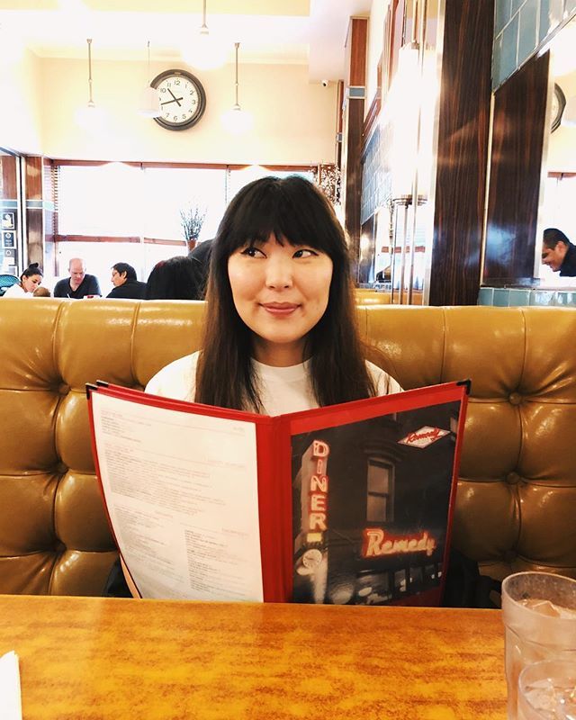 stylepaws's tweet photo. “I don’t want to rain on your parade... I just want you to reign in your parade,” said Nic.. on my NYC spending habits. 🤔💸💸💸 https://t.co/TjDjnAuJwK https://t.co/3ACIqhncGU