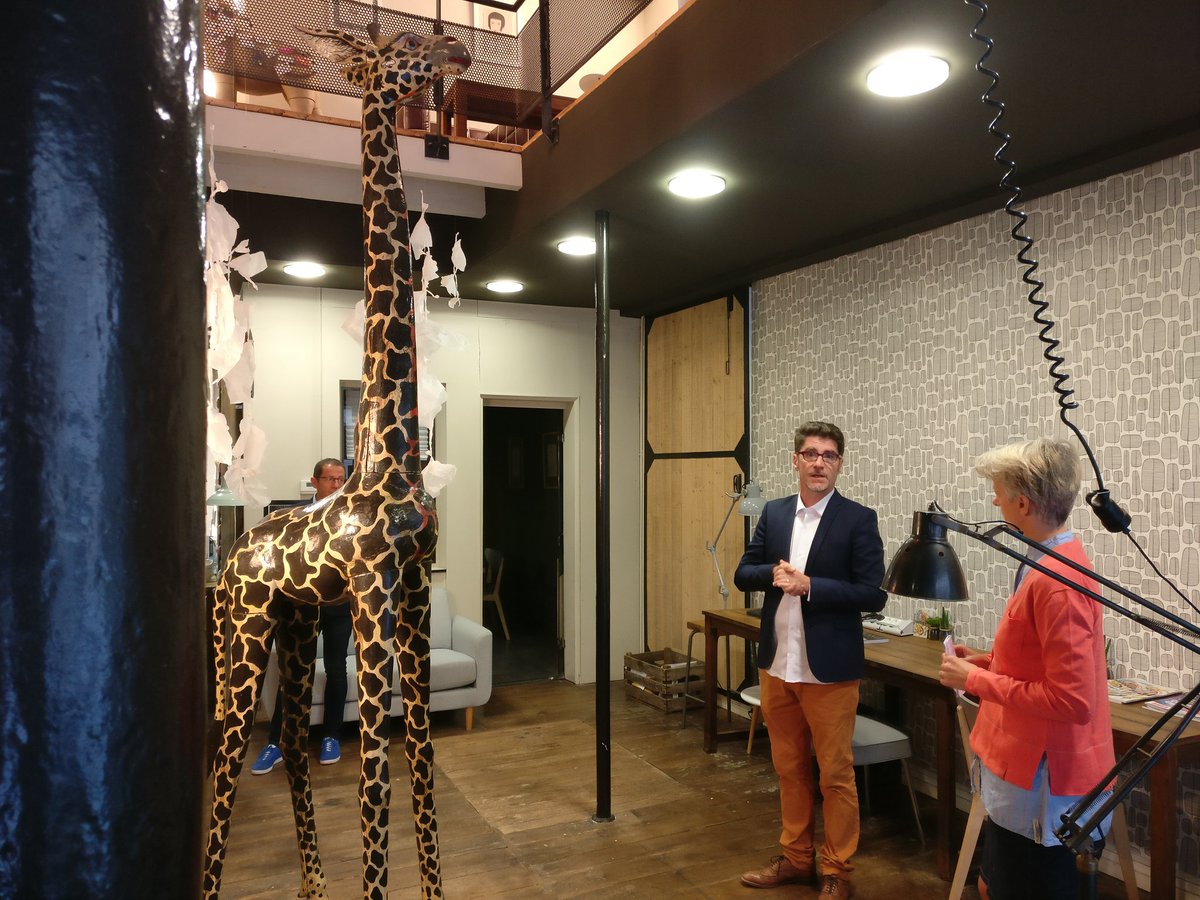 raphaelnieto's tweet photo. Aujourd'hui, #caféPopu à #lagiraffe #Limoges : on parle #TransfoNum des industries culturelles avec @OperaLimoges https://t.co/I95lVM4Wp7
