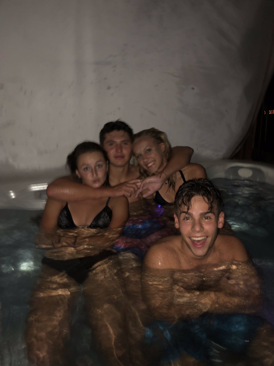 happy birthday <a href="/JoePaolucci_/">Joe Paolucci</a>  hope you had a great day!!♥️♥️