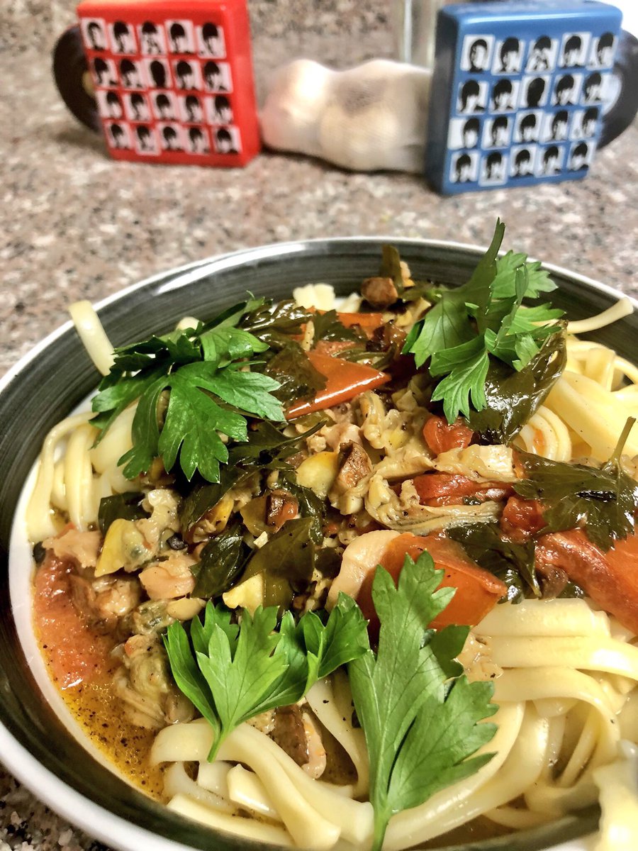 ByBrianaE's tweet photo. #ChefBri. Linguini with clams ft. Beatles salt n pepper shakers 😋❤️ https://t.co/MA9ZtuPcR0