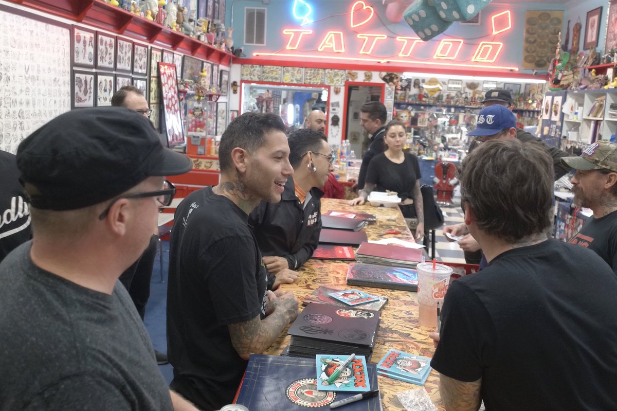 mikeherreraTD's tweet photo. Dallas is a hotspot! 
Always great to spend a little time with my man @OLIVER_PECKer 
Thanks for hooking @YuriZane up with his first tat. Love you buddy!  Missed you.  
#goodtimes #cheapthrills #mxpx #teammxpx #bestlife #oliverpeck #mikeherrera 
#elmstreettattoo @mxpx #tatshop https://t.co/3lJok0MttT