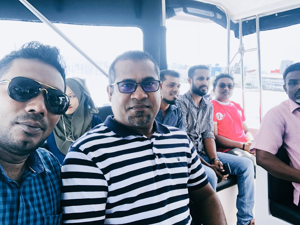 ahmedmubean's tweet photo. On our way to Bilehdhoo dhaaira, #YameenShaheem2018
#RaeesYameen2018
#RY2018 
#YS2018 
#ProgressShared 
#23sep2018
#MvDevelopments
#LoaybaaEkuRY
#RaeesYameenShaheem2018
#VoteYameenShaheem https://t.co/Hrq5rAcBsg