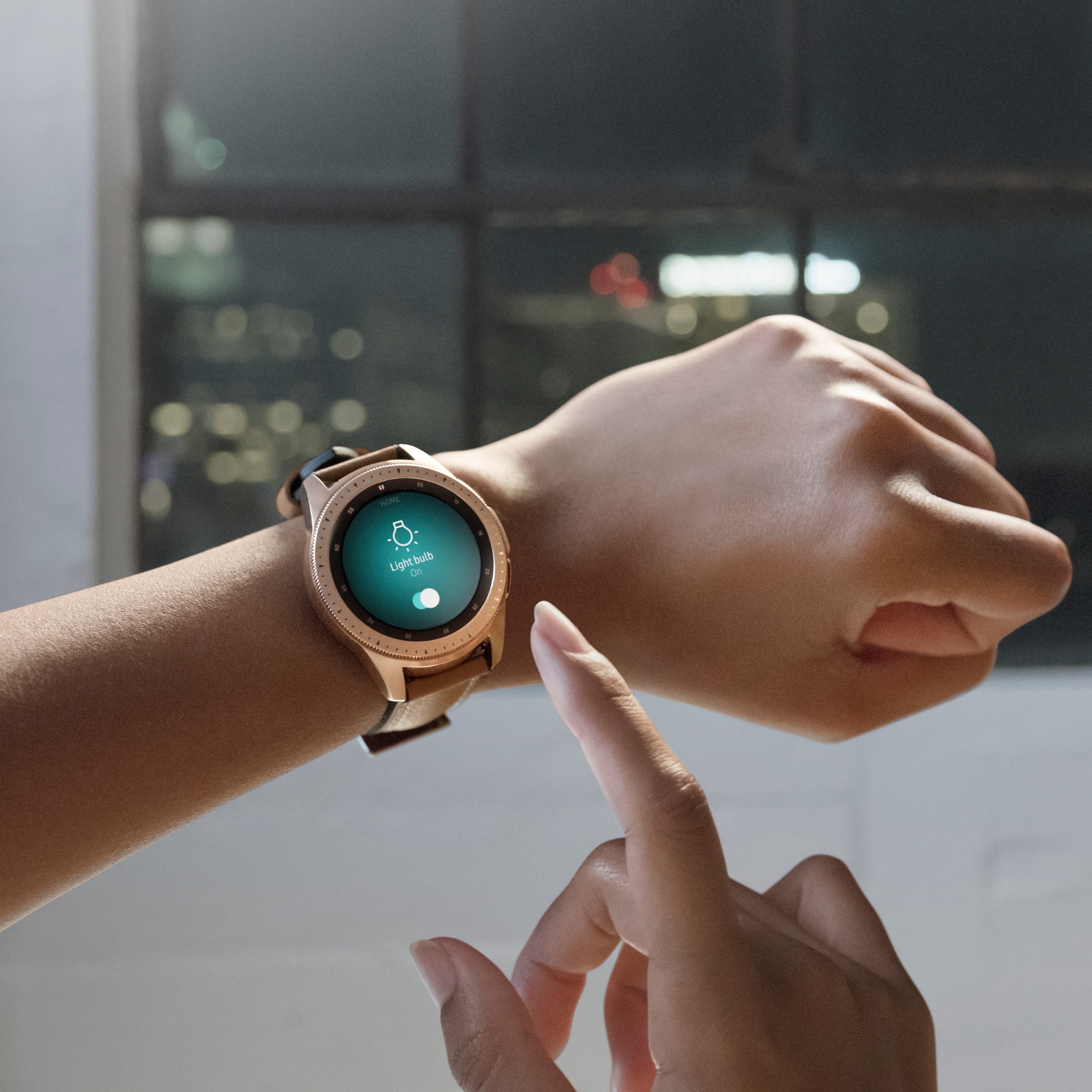 Galaxy watch hotsell 42mm whatsapp