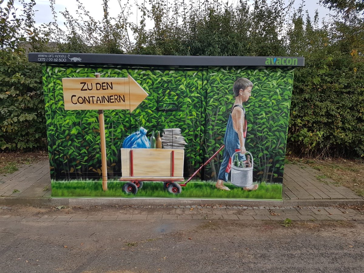 CoraLandshuter's tweet photo. In #Rautenberg #Harsum im Landkreis #Hildesheim kümmern wir uns um eine ordnungsgemäße #Mülltrennung #Trafokunst https://t.co/ZjspBG3yd0