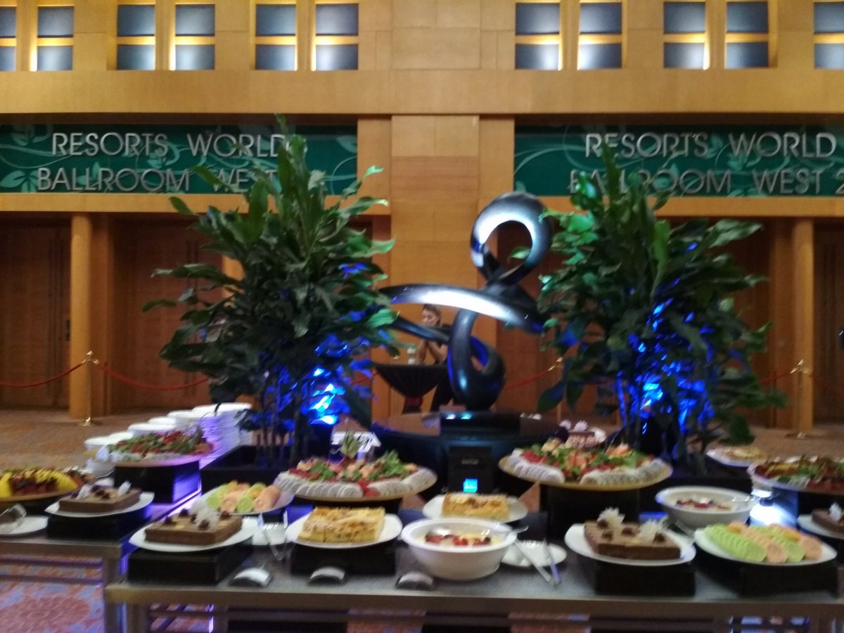 archanasingh's tweet image. You are being served @team_matadors Live in the moment @rwsentosa #F1SWFmoment #F1SWF #f1inschoolshq #RacinginSingapore you @F1