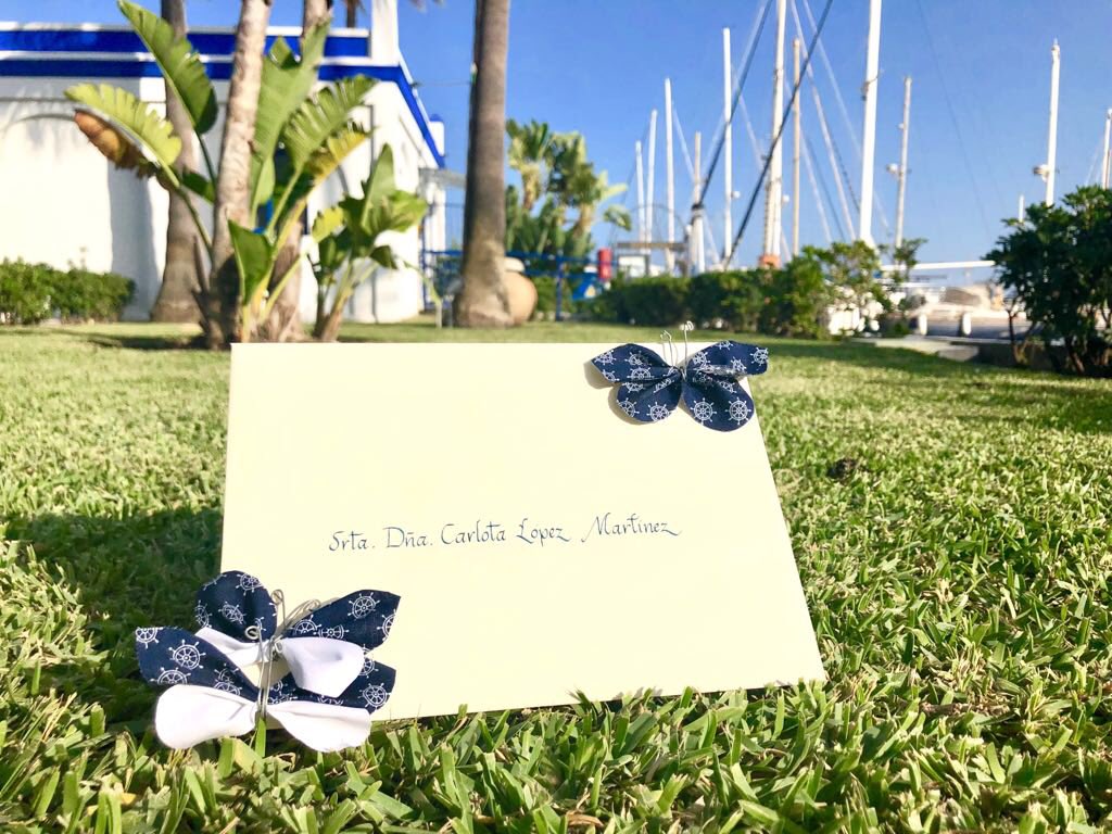AstilbeLetters's tweet photo. ¡Verano no te vayas! ⚓️⛵️🛥
#caligrafía #hechoamano #bodasexclusivas #invitacionesboda #protocolo #seatingplan #mecaso #wedding #bodaspersonalizadas #organizaciondeeventos #weddingplanner #librosdefirmas https://t.co/eHlZigRp1A