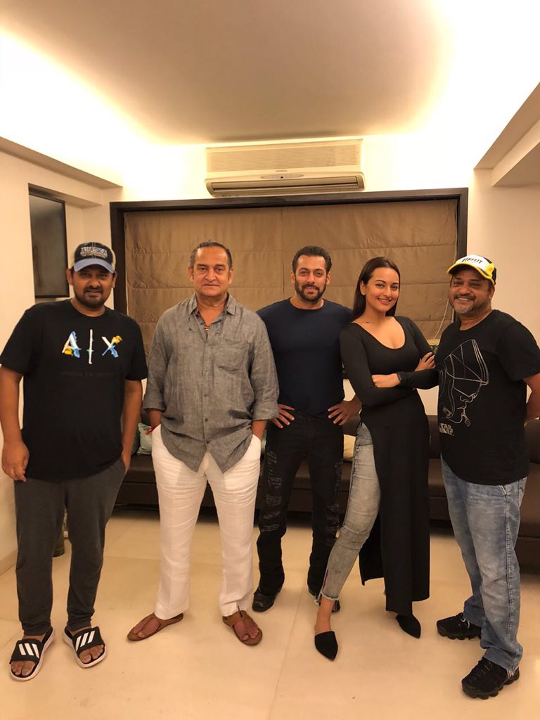 Wajid Khan (@wajidkhan7) on Twitter photo 8years of #Dabangg So much love ❤️respect ths film has gvn us🙏🤗#chubulRajjo ths iconic character playd by <a href="/BeingSalmanKhan/">Salman Khan</a> @sonakshisinha hv cre8d History not to forget the mind blowing <a href="/arbaazSkhan/">Arbaaz Khan</a> #abhinavkashyap D1 wl alwys b close 2 r ❤️now D3 nxt year <a href="/PDdancing/">Prabhudheva</a> 8years of #Dabangg So much love ❤️respect ths film has gvn us🙏🤗#chubulRajjo ths iconic character playd by <a href="/BeingSalmanKhan/">Salman Khan</a> @sonakshisinha hv cre8d History not to forget the mind blowing <a href="/arbaazSkhan/">Arbaaz Khan</a> #abhinavkashyap D1 wl alwys b close 2 r ❤️now D3 nxt year <a href="/PDdancing/">Prabhudheva</a>