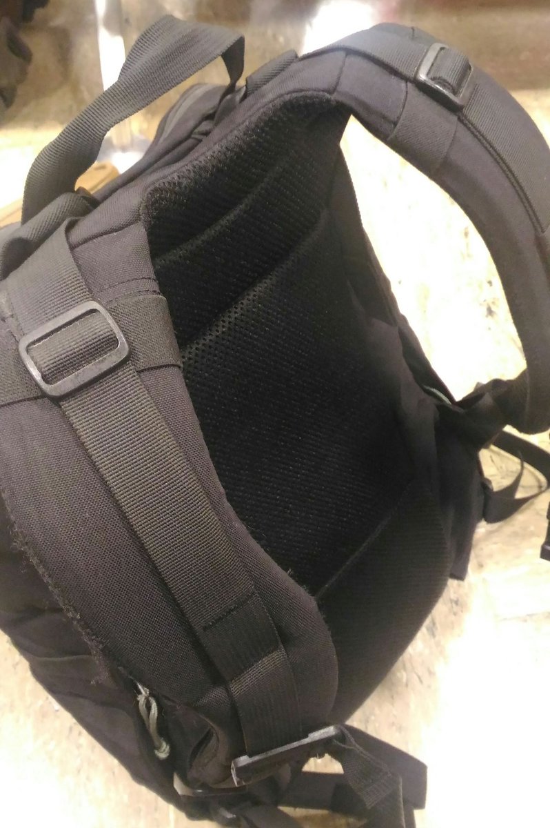 みらい装備工房 Mirai Tactical Works در توییتر 荷物少なめの出張には ミステリーランチのガンファイターがお供なのです 小ぶりながらしっかりした作りです みらい装備工房 Mirai Tactical Works در توییتر 荷物少なめの出張には ミステリーランチのガンファイターがお供なのです 小ぶりながらしっかりした作りです