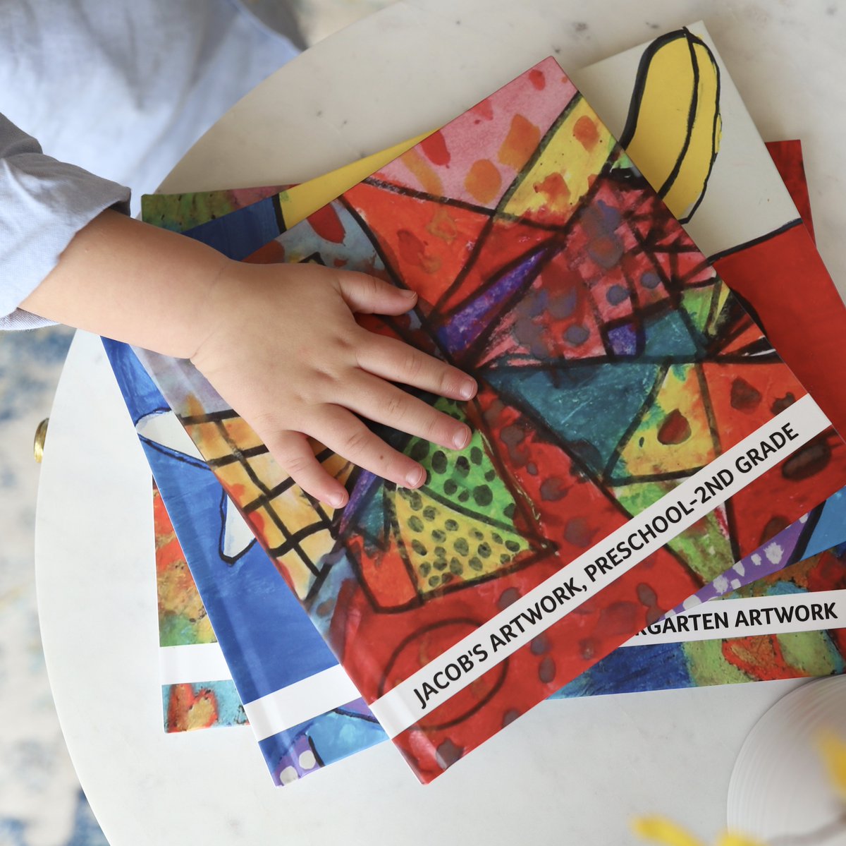 Kids love seeing their artwork published in our Artkive books.  Oh, and adults do too!
artkivebox.com