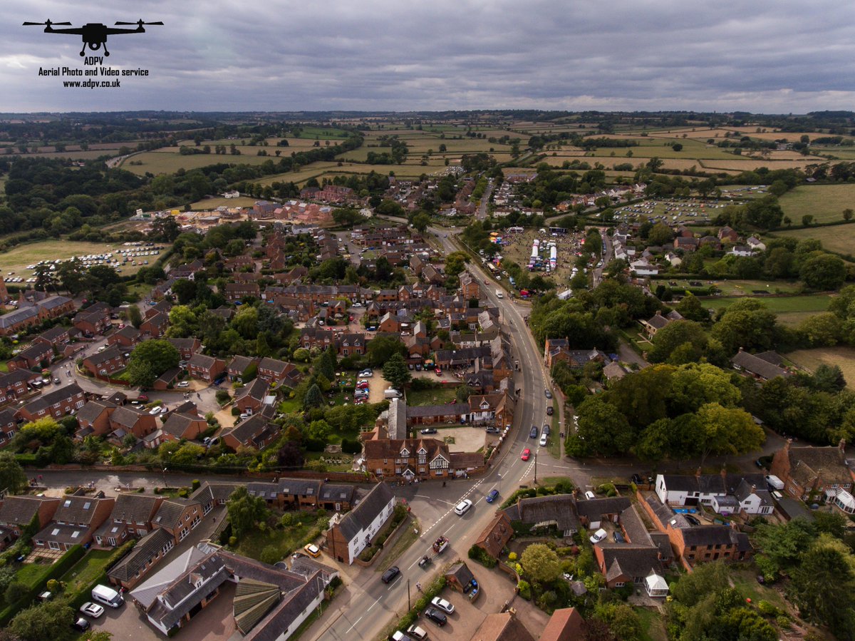 _ADPV's tweet image. Really enjoyed the Scarecrow festival at Lubenham. This village is nice when you walk around and from the air too. Which was your favorite scarecrow?  @HarbMail @MktHarboroughCC @hfmnews @WhatsonHFM #lubenham #drones #dronephotography #marketharborough