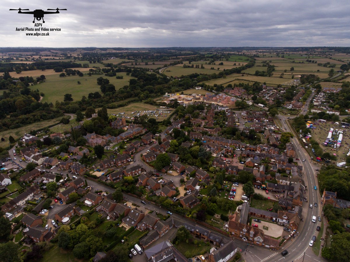 _ADPV's tweet image. Really enjoyed the Scarecrow festival at Lubenham. This village is nice when you walk around and from the air too. Which was your favorite scarecrow?  @HarbMail @MktHarboroughCC @hfmnews @WhatsonHFM #lubenham #drones #dronephotography #marketharborough