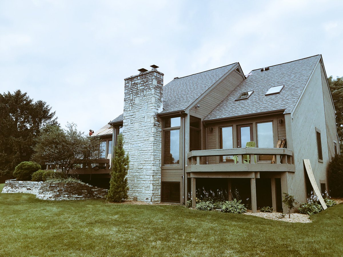 The Roofing Guys tweet media