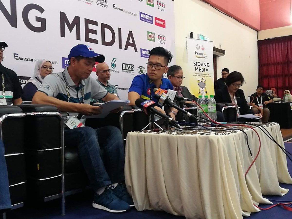 theiliaqilah's tweet photo. Sabah's futsal Men and Women team to withdrawl from SUKMA XIX due to several athletes are diagnosed with mumps. 

Atlet futsal lelaki dan perempuan Sabah menarik diri dari SUKMA XIX kerana beberapa atlet dijangkiti beguk. 

#SUKMAXIXPERAK2018 https://t.co/noQd9KLPuJ