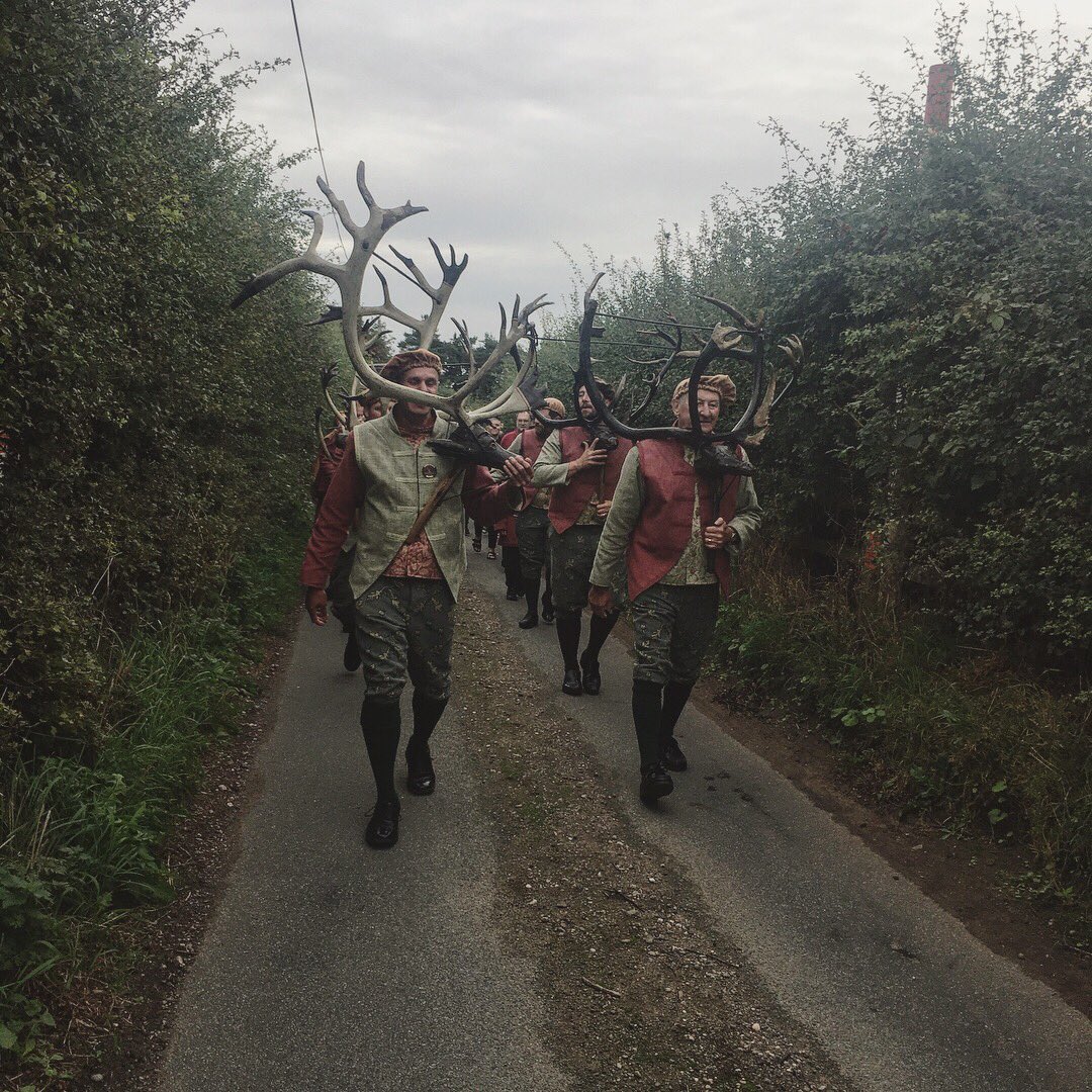 HannaTuulikki's tweet photo. Yesterday from 7.45am until 8.30pm I followed the Abbots Bromley Horn dancers as they beat the bounds of the village, dancing at each farm, on street corners and outside every pub. A good day! 🦌 #abbotsbromleyhorndance #deerdancer #performingmasculinity https://t.co/bT9SNZ01Pe