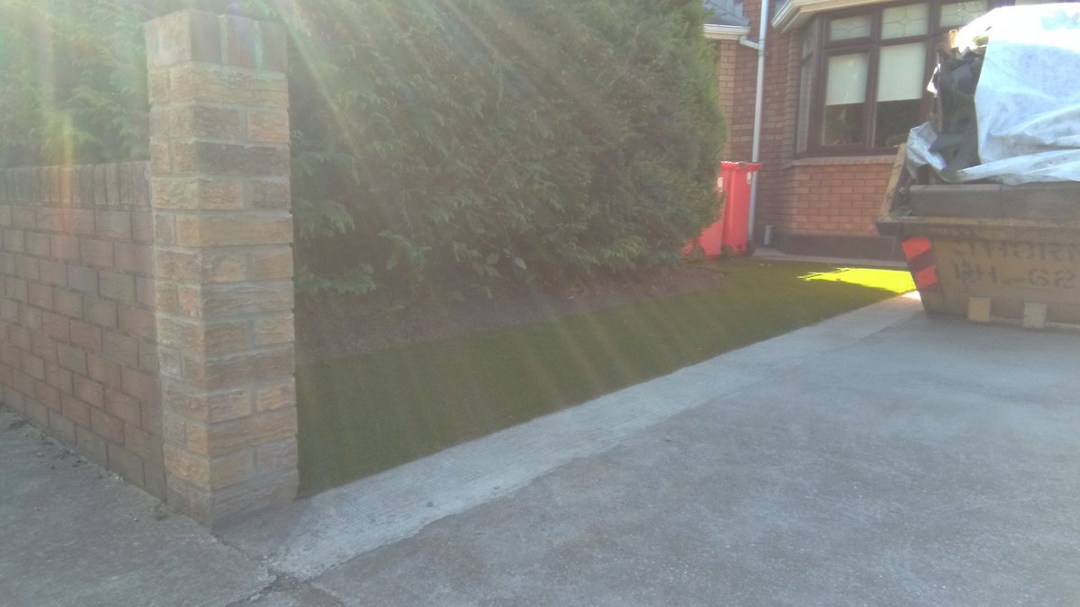 DubArtificial's tweet photo. Completed photos of a garden in Ashtown. Front and back garden with RG Silk 35 mm artificial grass and area preparation for new shed. #dublin #garden #royalgrass #Ireland https://t.co/xIuCiWam2l