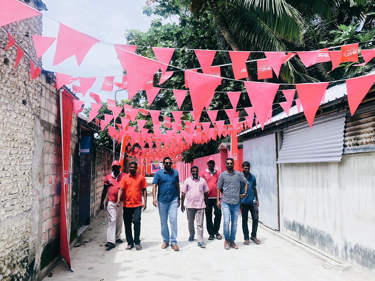 ahmedmubean's tweet photo. #TeamRaeesYameen Faafu #Feeali ah kuraa campaign dhathurugetherein. #YameenShaheem2018
#RaeesYameen2018
#RY2018 
#YS2018 
#ProgressShared 
#23sep2018
#MvDevelopments
#LoaybaaEkuRY
#RaeesYameenShaheem2018
#VoteYameenShaheem https://t.co/zgOIghLLKh