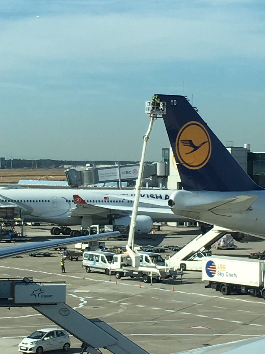 Nice job Lufthansa. Waiting for my flight from Frankfurt to Dammam, Saudi and watched ground crew work on the tail of a 747. They had a spotter, delineators put out, outriggers deployed, tied off, and wearing correct PPE. #safety