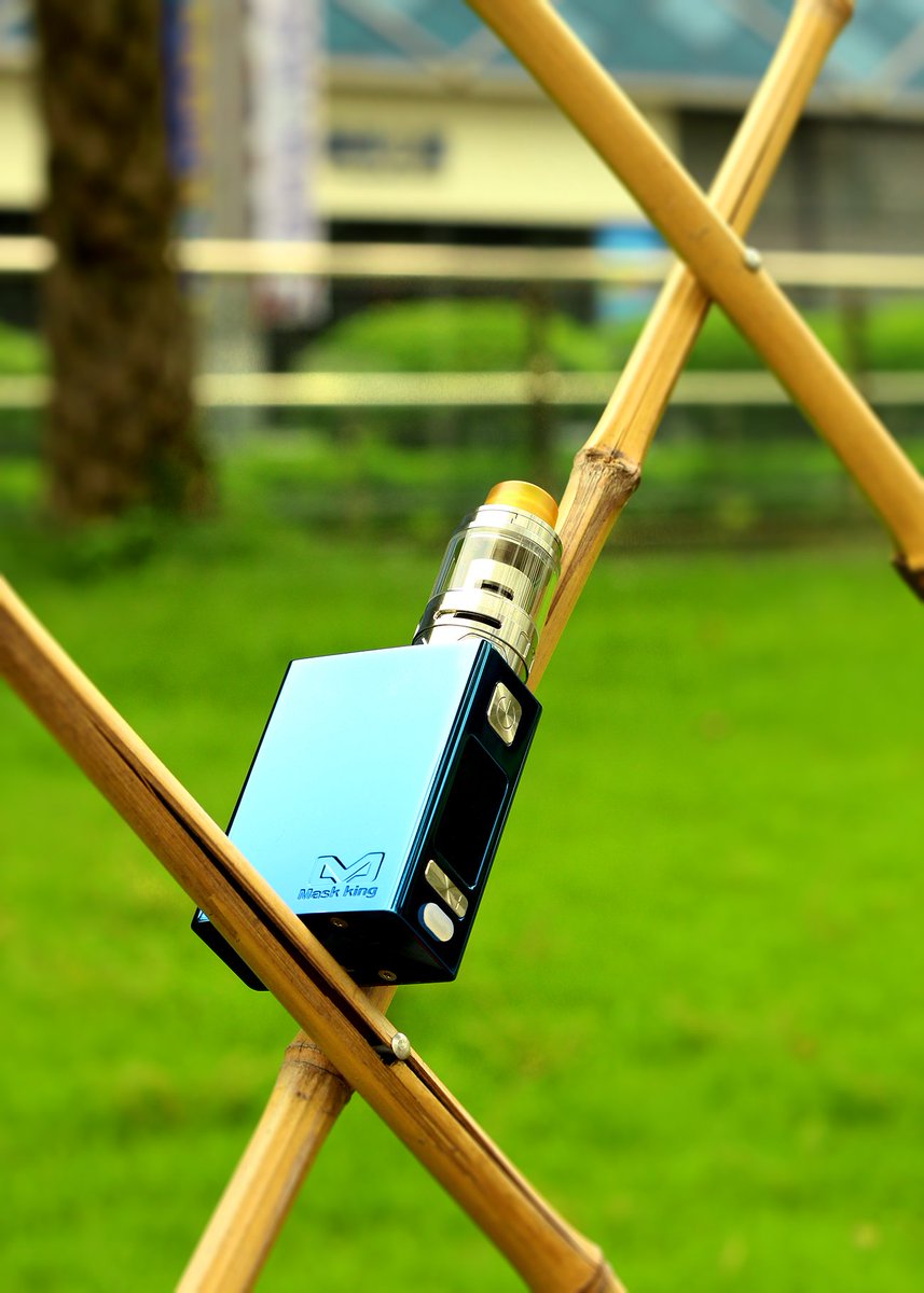 MaskKingJay1's tweet photo. Mask king hot selling T-more 100w e electronic cigarette box mod .
.
#Maskking #TMORE100 #ecigarette #100w #vaping #mechmod #ecigar #ecigarettemod #ecig #esmoke #ecigbox #boxmod #ecigkit #vapor #vape #atomizer #vaporizer #전자담배 #베퍼 #電子タバコ https://t.co/j9GOhHQWLE