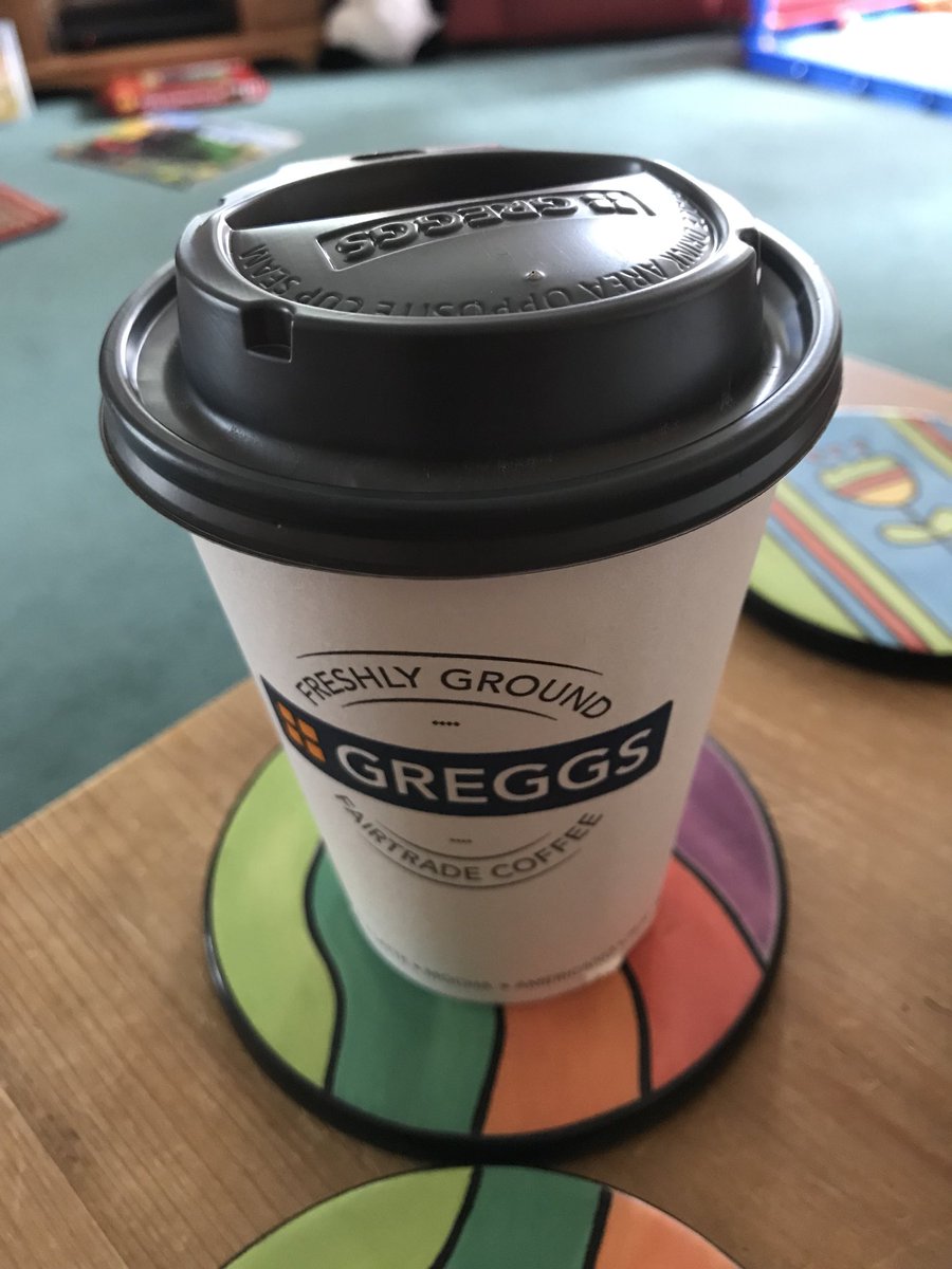 PetersfieldCFRs's tweet photo. #SF251 is now logged on in the #Petersfield area from home. Nothing like a strong morning brew from @GreggsOfficial 😬🚑🚑🚑🚑
@SCAS999 @SCACharity https://t.co/FVwpRqxWuU