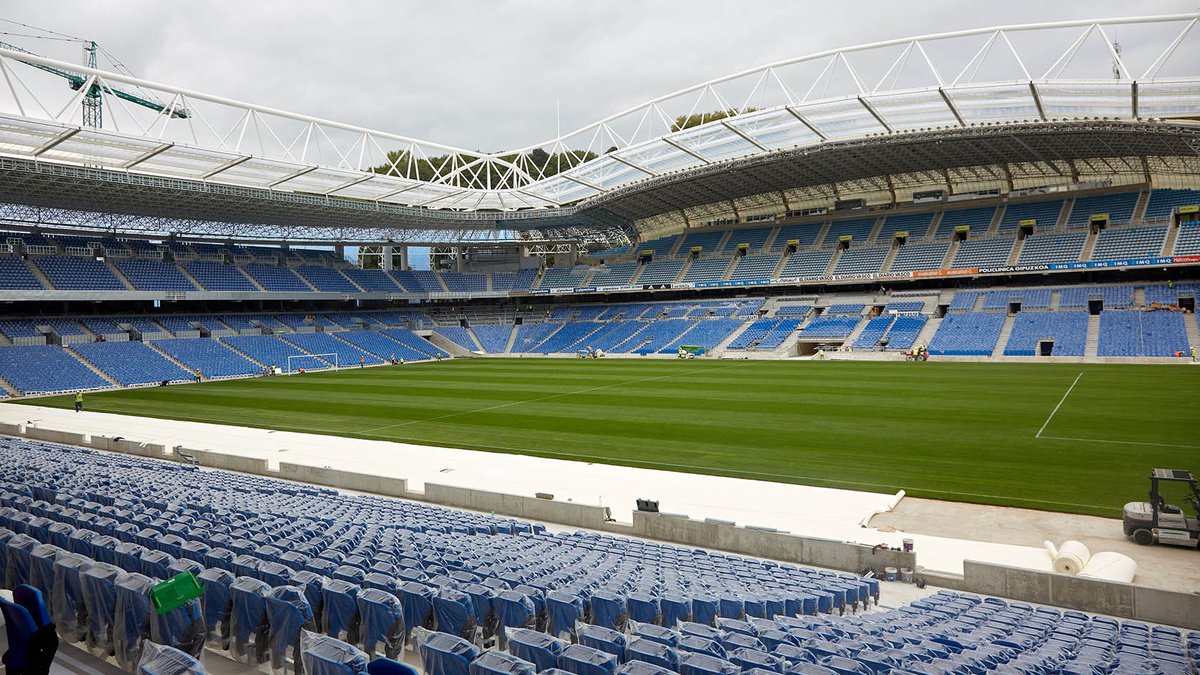 Todo listo en Anoeta para el estreno liguero en casa (Foto: RS).