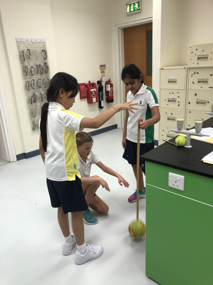 BCADprepscience's tweet photo. 5 Neptune learning about variables by using bouncing balls @BCADyear5 https://t.co/wR9EQ1Sklw