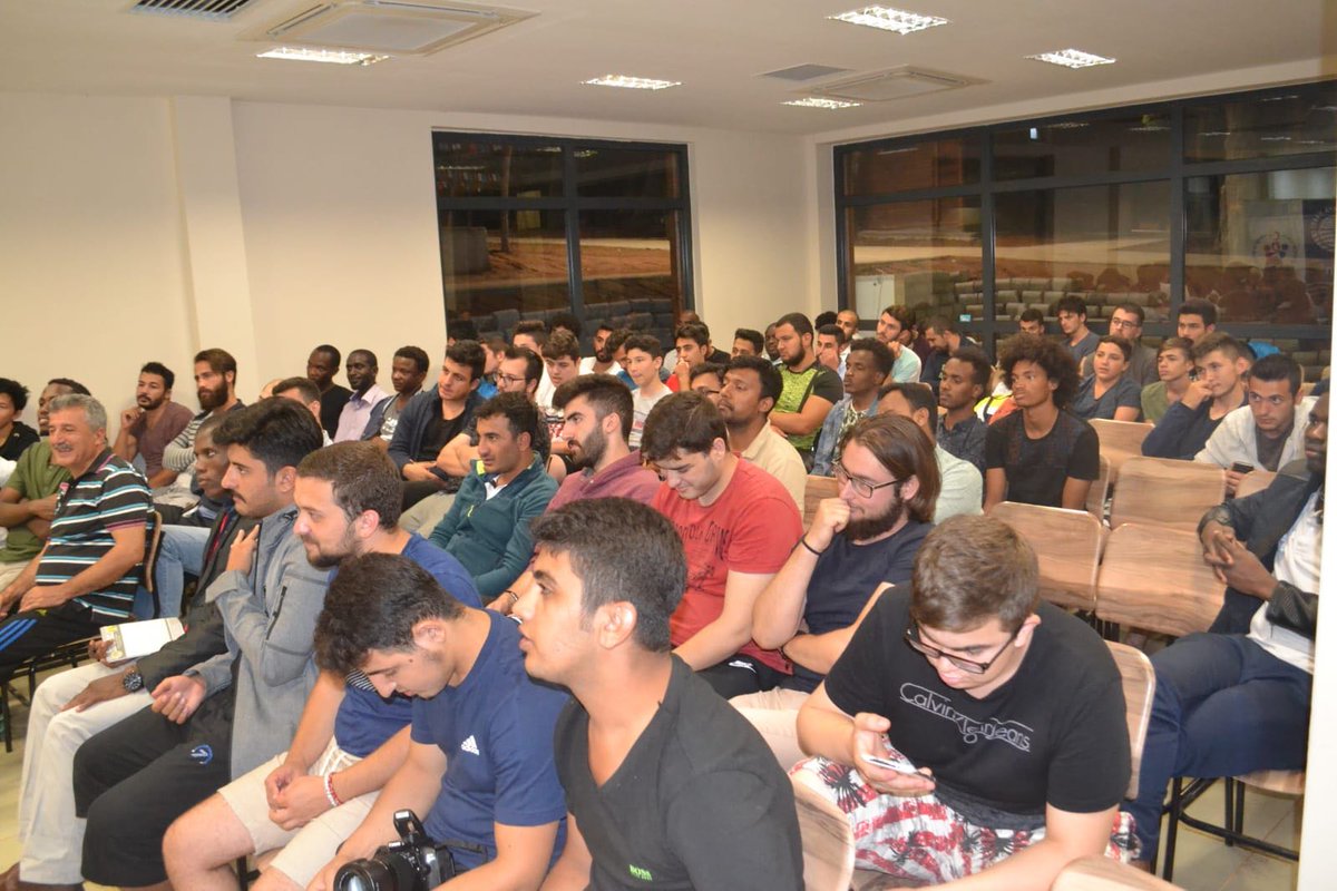 Yeni Dünya Vakfı Giresun Temsilciliği, Genel Merkez tarafından organize edilen geleneksel Kefken Kampımız açılış konuşmaları ile devam ediyor.
#yenidünyavakfı