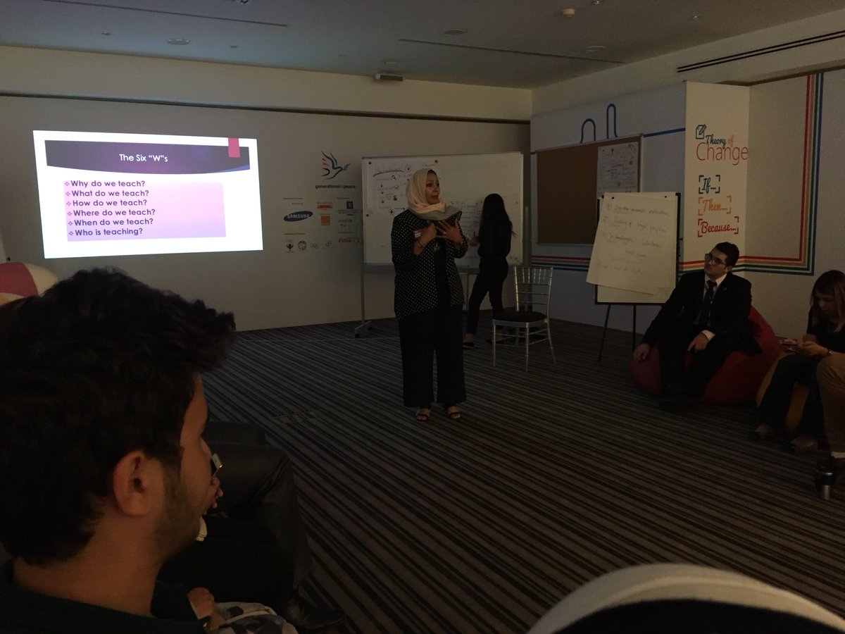 Musabalnahawi's tweet photo. Dr. Zienab Abu Samakeh speech about the tools to enhance the quality of education outcomes, the first one is THE SEX “W”S tool: 

Why, What, How, When, Who, Where do teach? 

#TGSVI #Beyondborders #Amman2018 https://t.co/QSSXNJ7vm0