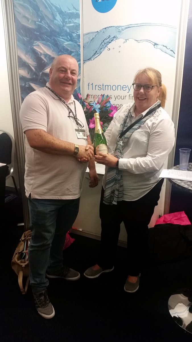 We've tracked down the winner of <a href="/FirstActuarial/">FirstActuarial</a>'s second day survey. Many congratulations to Paul Mooney! Please pop along to stand 71 for the chance to win another bottle of bubbly! <a href="/RedActuary/">Hilary Salt</a> #TUC150
