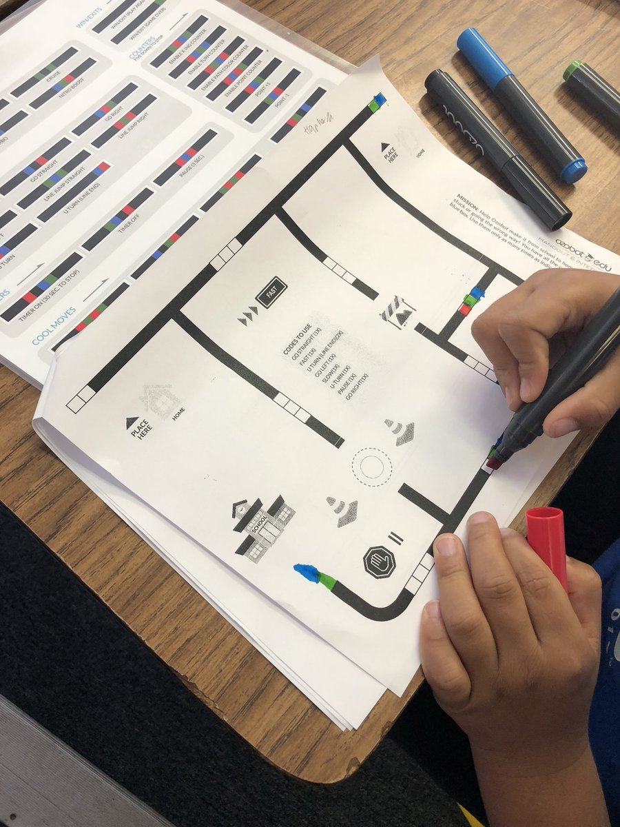 RoomB221's tweet photo. Ss are learning to code! #codingwithozobots https://t.co/eDrgy2Fa0v