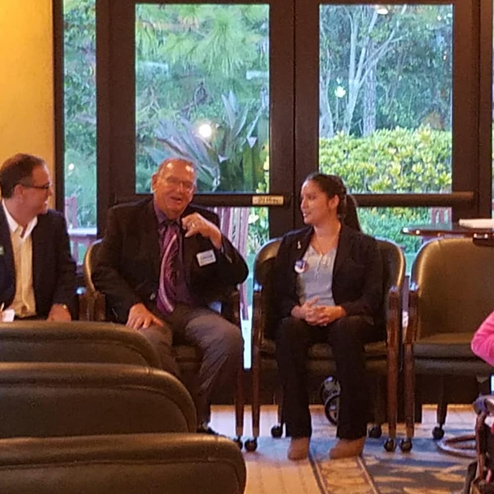 Jen4Mayor's tweet image. Had a great time speaking at the Plantation Country Club Estates HOA mayoral candidate meeting tonight! It is so rewarding speaking to the residents and getting feedback on my ideas.

#VoteForJennifer 
#JenniferForMayor 
#Jennifer4Mayor 
#MeetTheResidents 
#AGreenerFuture